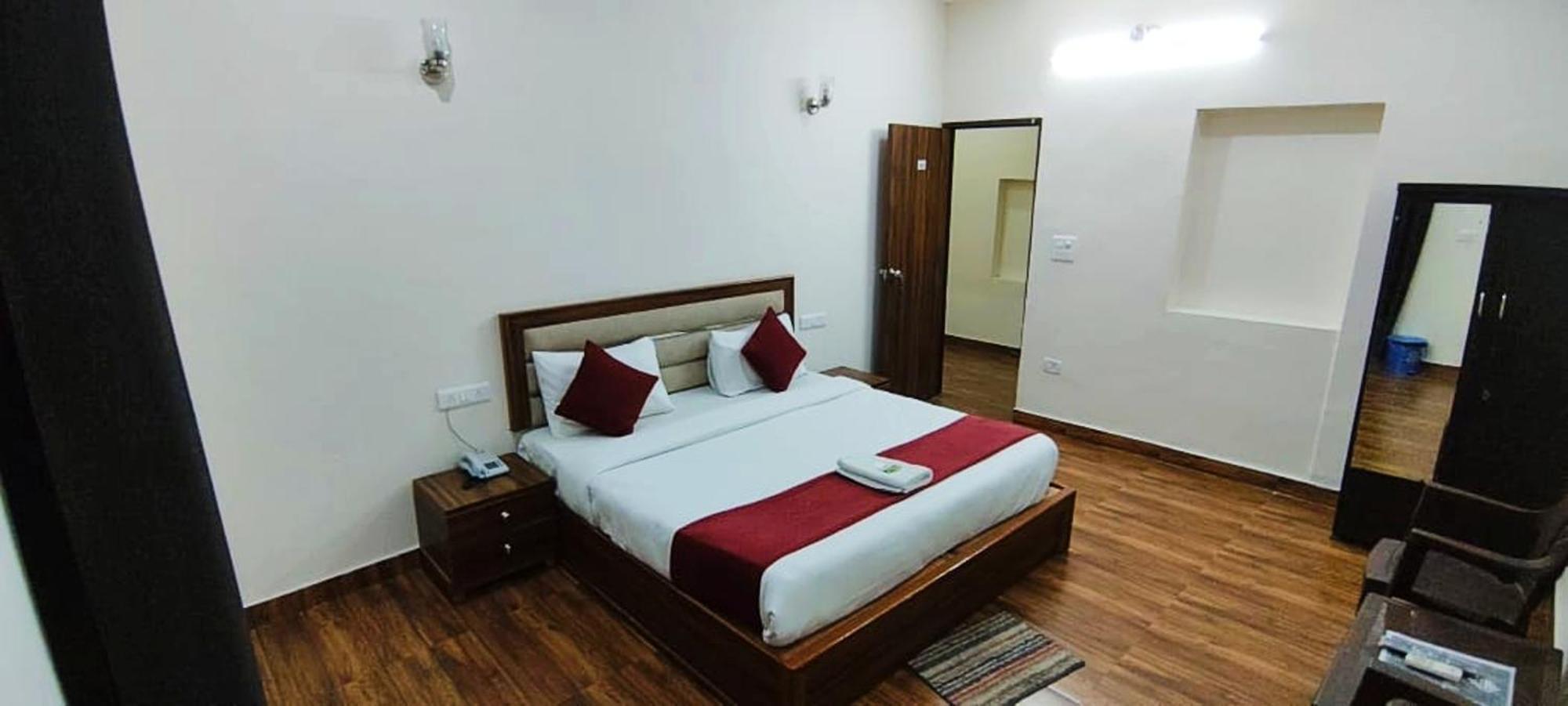 Luxury Rooms In Safdarjung Enclave Near Aiims & Safdarjung Hospital Νέο Δελχί Εξωτερικό φωτογραφία