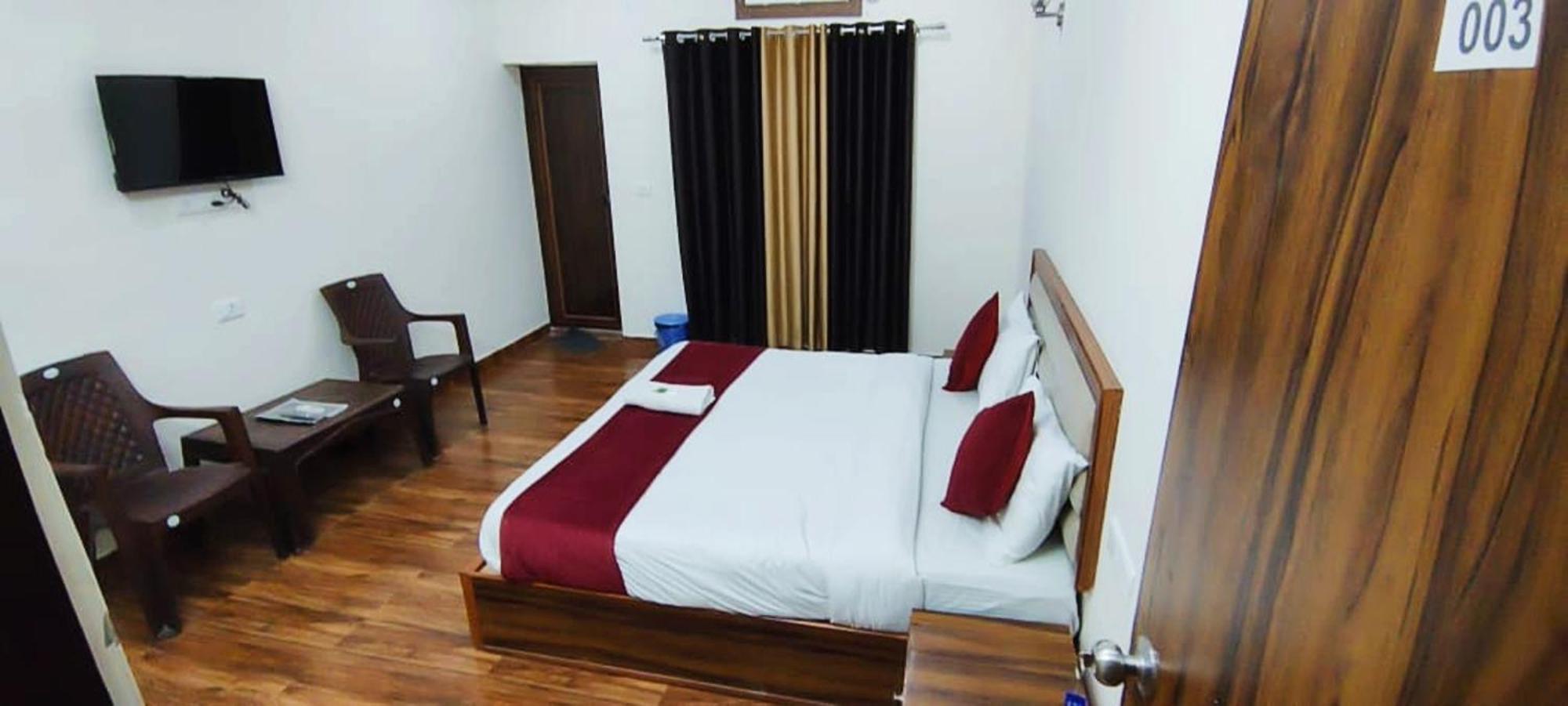 Luxury Rooms In Safdarjung Enclave Near Aiims & Safdarjung Hospital Νέο Δελχί Εξωτερικό φωτογραφία