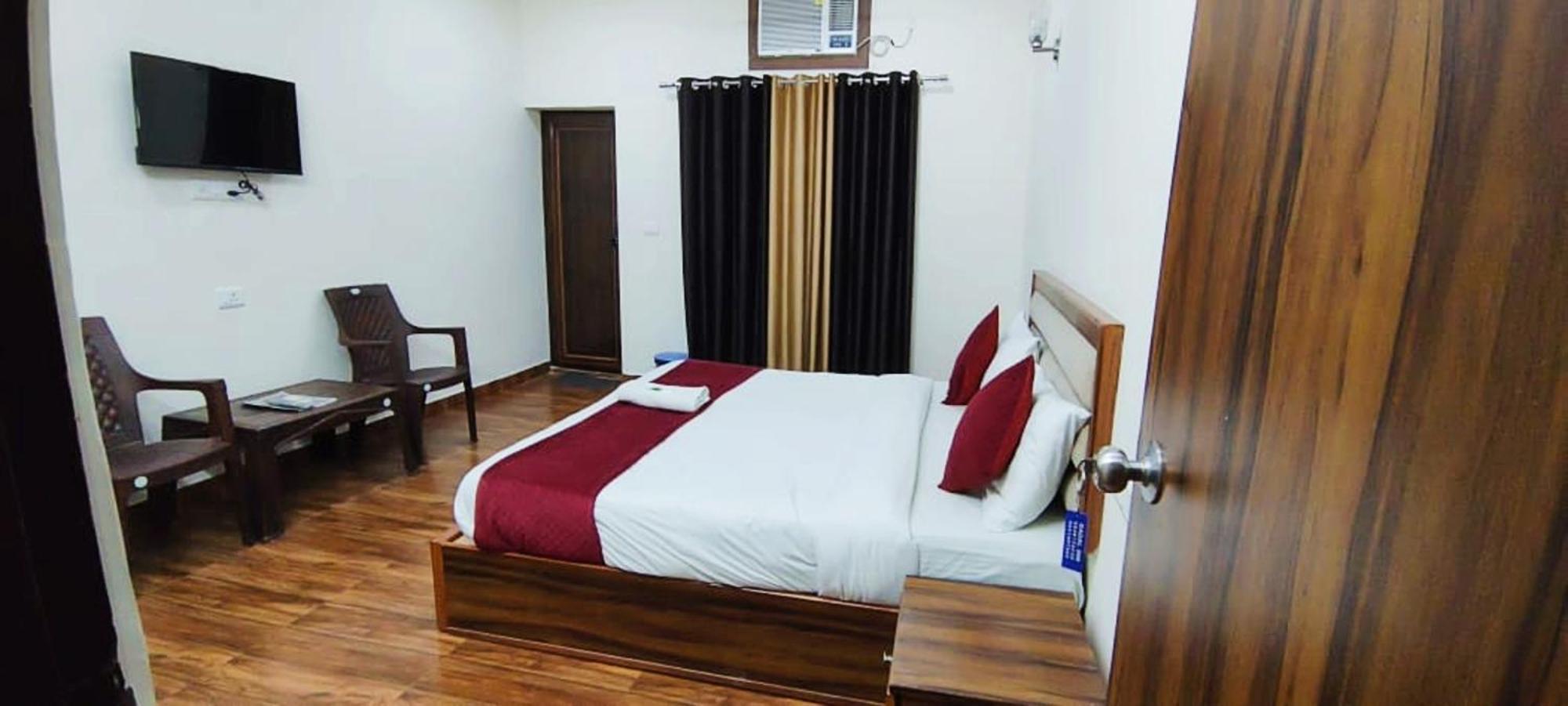 Luxury Rooms In Safdarjung Enclave Near Aiims & Safdarjung Hospital Νέο Δελχί Εξωτερικό φωτογραφία