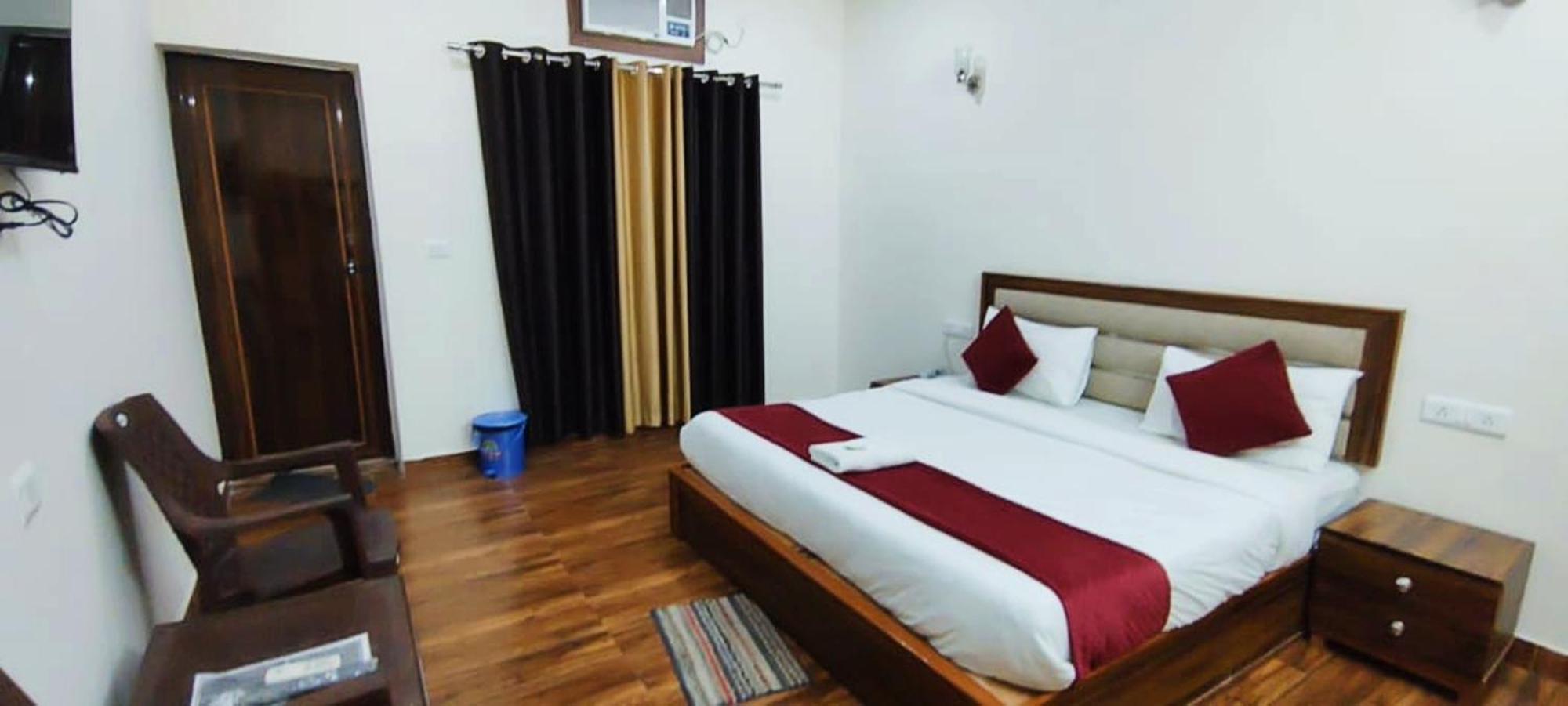 Luxury Rooms In Safdarjung Enclave Near Aiims & Safdarjung Hospital Νέο Δελχί Εξωτερικό φωτογραφία